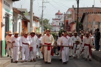 Martes 16 de enero del 2018. Chiapa de Corzo. La ofrenda de San Sebastián. Vestidos a la usanza de los indí­genas de la depresión central de Chiapas; las familias llevan frutas y alimentos por las calles de esta población para ofrecer a San Sebastián 