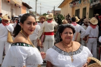 Martes 16 de enero del 2018. Chiapa de Corzo. La ofrenda de San Sebastián. Vestidos a la usanza de los indí­genas de la depresión central de Chiapas; las familias llevan frutas y alimentos por las calles de esta población para ofrecer a San Sebastián 