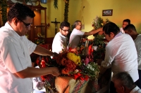 Domingo 14 de octubre del 2018. Tuxtla Gutiérrez. Bajadas de las Virgenes de Copoya; Festejo de la Virgen del Rosario.  Danzantes, músicos y miembros de la comunidad Zoque de la depresión central de Chiapas acompañan el recorrido tradicional que reali
