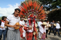 Domingo 14 de octubre del 2018. Tuxtla Gutiérrez. Bajadas de las Virgenes de Copoya; Festejo de la Virgen del Rosario.  Danzantes, músicos y miembros de la comunidad Zoque de la depresión central de Chiapas acompañan el recorrido tradicional que reali