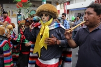 Viernes 8 de diciembre del 2017. Tuxtla Gutiérrez. Los diferentes grupos tradicionales acompañan las peregrinaciones que llegan a la iglesia de Guadalupe en la ciudad.