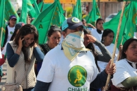 Miércoles 3 de enero del 2018. Tuxtla Gutiérrez. Militantes de la UNTA llegan desde la Zona altos de Chiapas para plantarse en la Avenida Central exigiendo que sea liberado de la cárcel Reynaldo Gómez Gómez.