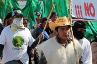 Miércoles 3 de enero del 2018. Tuxtla Gutiérrez. Militantes de la UNTA llegan desde la Zona altos de Chiapas para plantarse en la Avenida Central exigiendo que sea liberado de la cárcel el lí­der  Reynaldo Gómez Gómez.