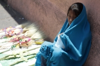 Viernes 12 de abril del 2019. Tuxtla Gutiérrez. Los primeros artesanos, fabricantes de cruces de palma llegan a la ciudad