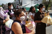 20210101. Tuxtla G. Levantada de Niños Zoque. Las familias de esta comunidad culminan el ciclo ritualista del 2020 cumpliendo con sus usos y costumbres que les da identidad siguiendo los protocolos de salud durante el tiempo del Covid