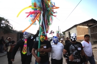 Jueves 22 de enero del 2015. Suchiapa. La Viejada de San Sebastián. Los danzantes tradicionales de esta comunidad de la depresión central del estado de Chiapa, bailan en las calles haciendo sátira de personajes públicos, vestidos como mujeres y mezclándos