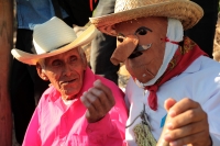 Lunes 22 de enero del 2018. Suchiapa. La danza de La Viejada se ha ido transformando durante los últimos años pero aún es posible observar a los personajes tradicionales vestidos a la usanza indí­gena y con máscaras de cuero crudo durante las festivid