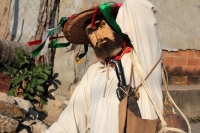Lunes 22 de enero del 2018. Suchiapa. La danza de La Viejada se ha ido transformando durante los últimos años pero aún es posible observar a los personajes tradicionales vestidos a la usanza indí­gena y con máscaras de cuero crudo durante las festivid