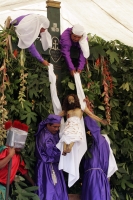 Especial / Viernes Santo en San Cristóbal / Habitantes del Barrio de Mexicanos y  en la comunidad San Felipe Ecatepec en la ciudad de San Cristóbal de las Casas realizan las representaciones tradicionales de Cristo en la Cruz, esta tarde en la zona altos 