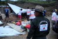 20210705. San Fernando. Una casa colapsa con las lluvias dejando a una madre y tres niños en el interior sin que pudieran ser rescatadas con vida