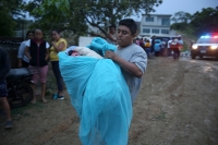 20210705. San Fernando. Una casa colapsa con las lluvias dejando a una madre y tres niños en el interior sin que pudieran ser rescatadas con vida