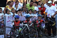 Foto/Juan Carlos Calderón. Los participantes de la Vuelta Chiapas 2011 durante su participación en la ciudad de Tapachula.