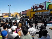 Zarate / Chihuahua / Miércoles negro en Ciudad Juárez deja 21 personas ejecutadas, entre estos crimenes destaca la masacre de 4 estudiantes universitarios en una estación de gasolina.