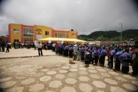 Continúan en calma la participación de los pueblos indígenas de la zona altos del estado, en la comunidad Nachig del municipio de Zinacantan se observa una fuerte participación de las mujeres mientras que elementos de la policía estatal refuerzan el trans