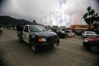 Continúan en calma la participación de los pueblos indígenas de la zona altos del estado, en la comunidad Nachig del municipio de Zinacantan se observa una fuerte participación de las mujeres mientras que elementos de la policía estatal refuerzan el trans