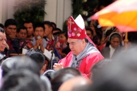 Jueves 10 de agosto del 2017. San Lorenzo Zinacatan. Felipe Arismendi Esquivel, obispo de San Cristóbal de las Casas se despide del pueblo de Zinacantan al acercarse a la fecha de su retiro episcopal durante las celebraciones de confirmación en las fiesta