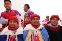 Jueves 10 de agosto del 2017. San Lorenzo Zinacatan. La comunidad de Zinacantan celebra las fiestas patronales durante los días de esta semana con ritos tradicionales y festividades religiosas que llenan la plaza de esta localidad con colores y estruendos