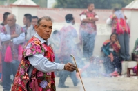 Jueves 10 de agosto del 2017. San Lorenzo Zinacatan. La comunidad de Zinacantan celebra las fiestas patronales durante los días de esta semana con ritos tradicionales y festividades religiosas que llenan la plaza de esta localidad con colores y estruendos