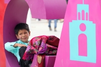Jueves 10 de agosto del 2017. San Lorenzo Zinacatan. La comunidad de Zinacantan celebra las fiestas patronales durante los días de esta semana con ritos tradicionales y festividades religiosas que llenan la plaza de esta localidad con colores y estruendos
