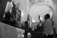 20210422. Tuxtla G. La comunidad Zoque de Tuxtla Guti�rrez visita la Catedral durante las celebraciones patronales de San Marcos