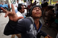 Jueves 18 de febrero del 2016. Tuxtla Gutiérrez. “La bajada de las vírgenes de Copoya” es una de las tradiciones que perdura gracias a la resistencia cultural de la comunidad indígena zoque quienes mantienen el recorrido durante 45 días visitando los ho Jueves 18 de febrero del 2016. Tuxtla Gutiérrez. “La bajada de las vírgenes de Copoya” es una de las tradiciones que perdura gracias a la resistencia cultural de la comunidad indígena zoque quienes mantienen el recorrido durante 45 días visitando los ho
