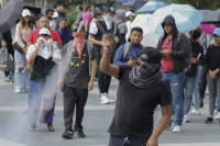 20241114. Tuxtla. Estudiantes de la Escuela Normal Superior de Chiapas protestan este medio día en la Plaza Central de Tuxtla Gutiérrez.