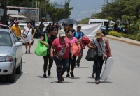 20240604. Tuxtla. Maestro de la CNTE vuelven a bloquear las salidas de la capital del estado de Chiapas