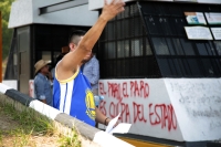 20240529. Chiapa de Corzo. Continúan las protestas magisterial regresando a la caseta de cobro de la autopista a San Cristóbal de las Casas.