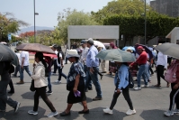 20250515. Tuxtla. Maestros del NEI y Sección 40 marchan durante la conmemoración del Día del Maestro en Chiapas.