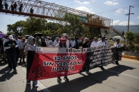20261026. Tuxtla. Maestros de la CNTe se manifiestan esta mañana en la capital del estado de Chiapas