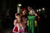 20250112. Chiapa de Corzo. La Chuntá sale vestida de noche para celebrar la Fiesta Grande de Enero.