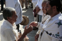 20261014. Tuxtla. inicio el recorrido de La Bajada De Las Vírgenes de Copoya durante las celebraciones de la Virgen del Rosario.
