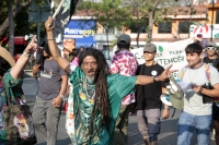 20250420. Tuxtla La marcha cannabica reúne a jóvenes tuxtlecos esta tarde.