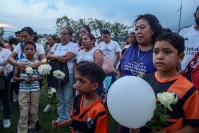 20260924. Tuxtla. Familiares, amigos y vecinos de la Colonia Las Grajas despiden al niño que falleciera después de recibir un balazo en la cabeza en el oriente norte de Tuxtla Gutiérrez, Chiapas.