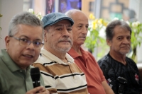 20261010. Sclc. Los Combates de Una Vida. Libro del autor Manuel Jurado¸ medallista olímpico en Seúl 1988, esta mañana en el Centro Cultural Carlos Jurado de San Cristóbal de las Casas.