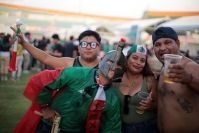 20260705. Tuxtla. Aficionados en el estadio Zoque VMR antes de la Transmisión del partido entre México e Inglaterra.