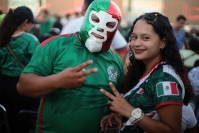 20260705. Tuxtla. Aficionados en el estadio Zoque VMR antes de la Transmisión del partido entre México e Inglaterra.